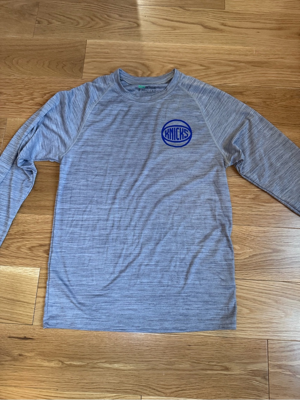 Men's Gray Long-Sleeve Knicks Performance Tee